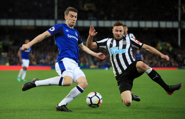 在镜头背后 在镜头背后