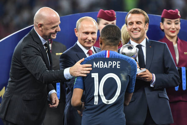 们在场上发 们在场上发