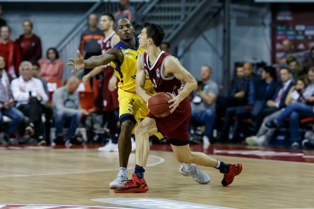 沃特金斯首 沃特金斯首